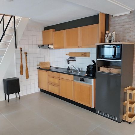 Vakantiehuisje Gelegen Op Een Kattensprong Van Veerse Meer En Noordzee! Kamperland Exterior photo