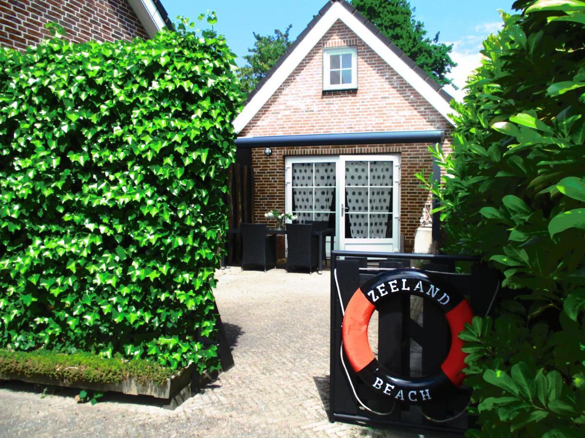 Vakantiehuisje Gelegen Op Een Kattensprong Van Veerse Meer En Noordzee! Kamperland Exterior photo